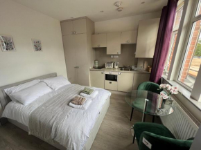C41-Cozy studio flat in Finchley Central
